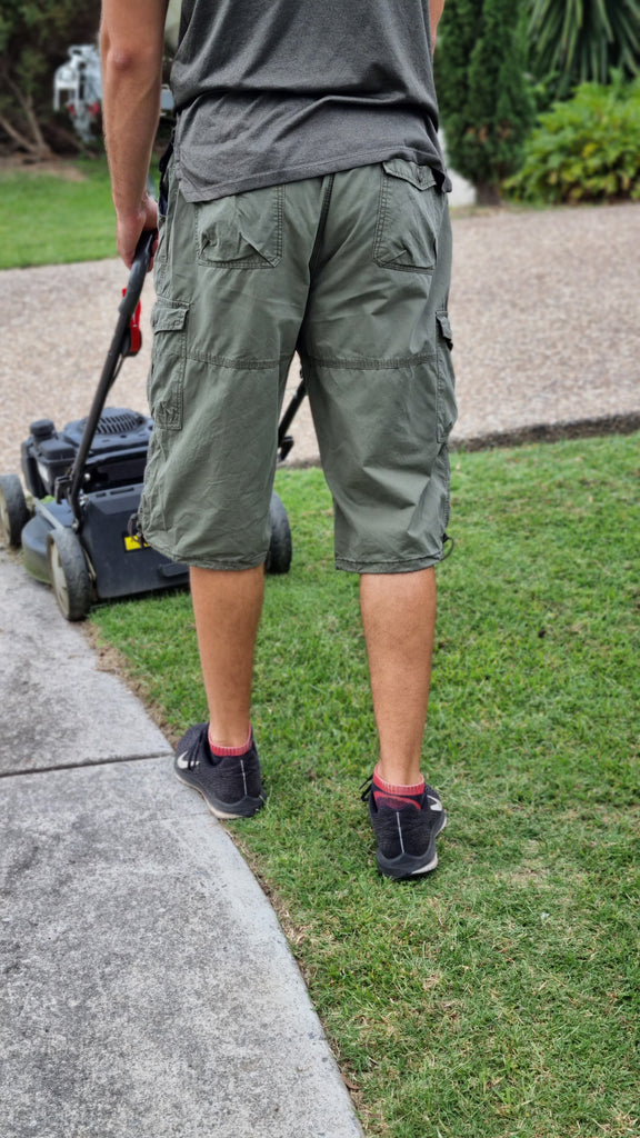 Multi Pocket Cargo 3/4 Work Shorts | Three quarter below the knee shorts  hub for men. – Below the Knee Clothing